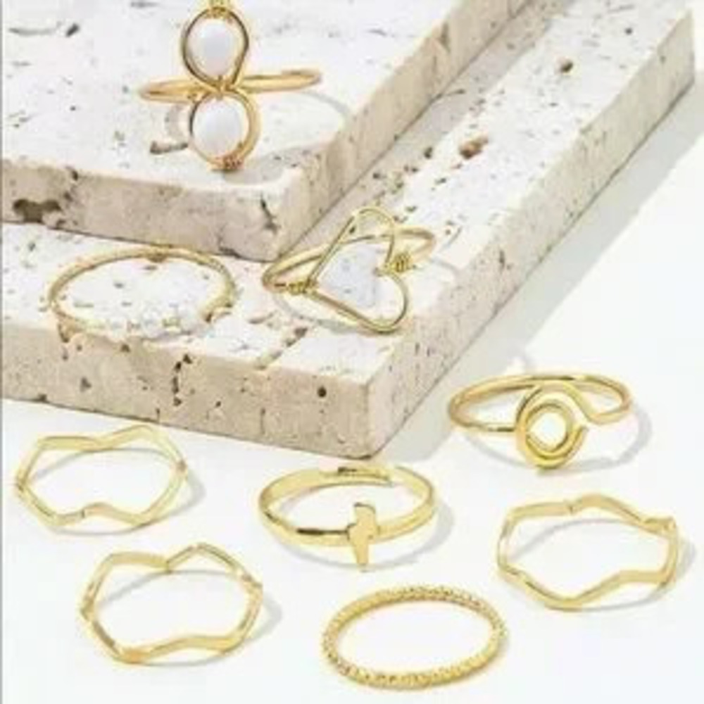 Gold Heart Ring Set